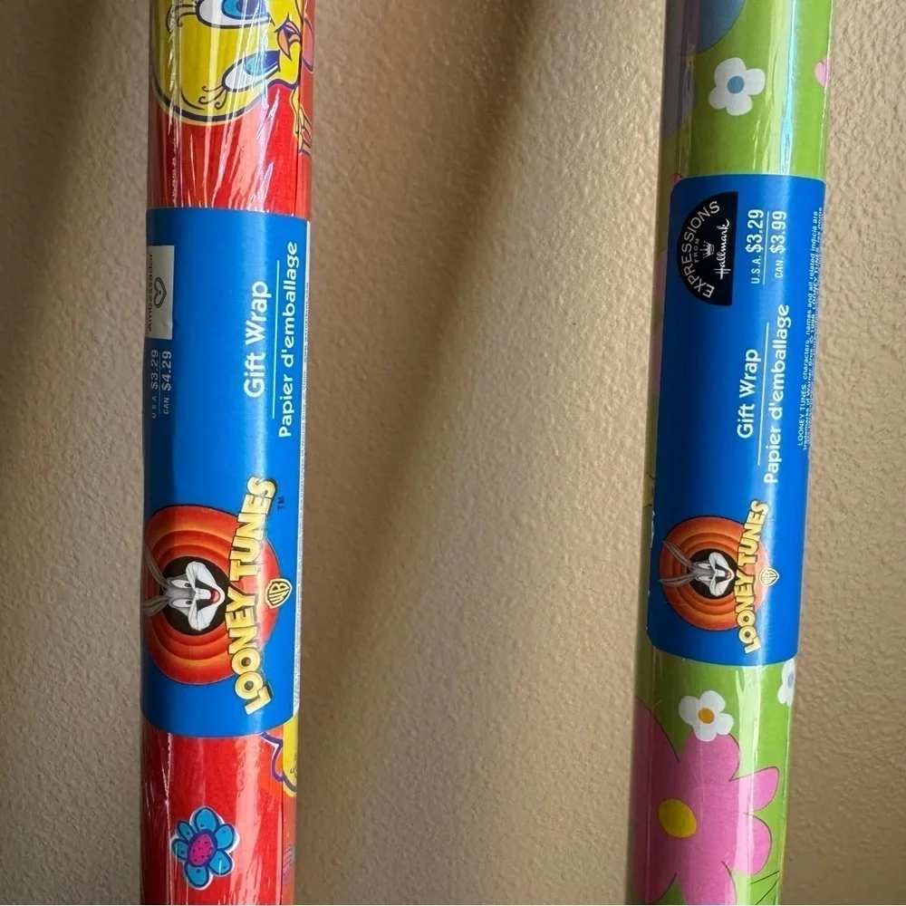Vintage 1999/2000 Hallmark NIP Tweety Bird wrapping paper tubes set of 2